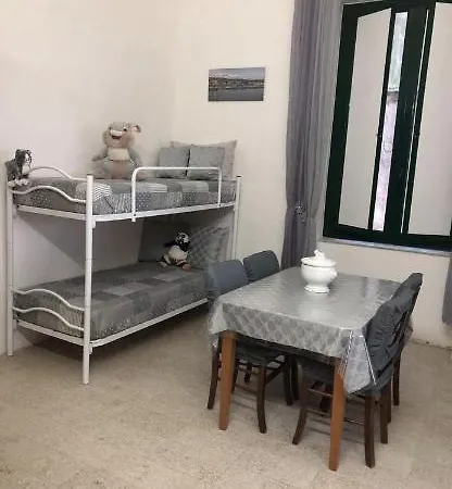Flora Apartmán *