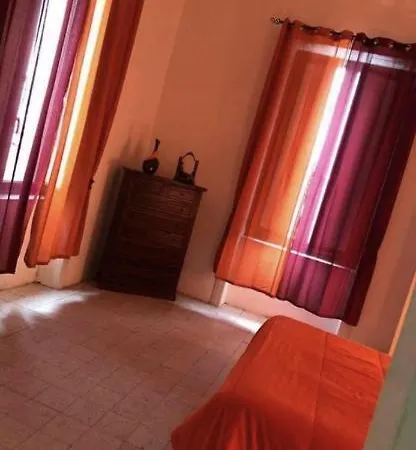 Flora Apartmán Bacoli